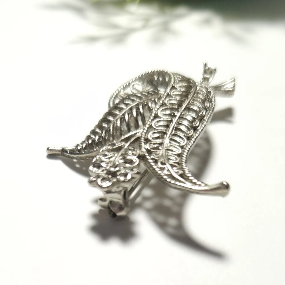 Vintage Sterling Silver Open Filigree Flower Brooch